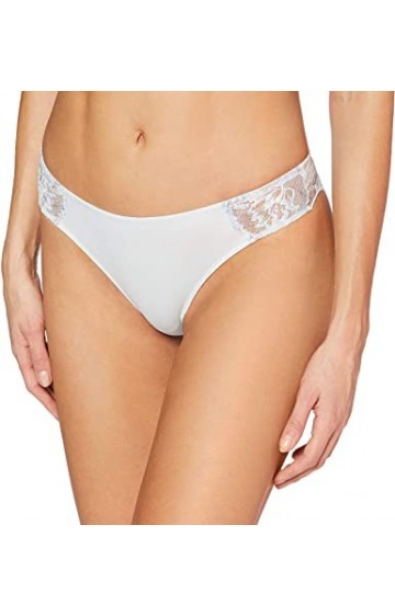 TRIUMPH AMOURETTE CHARM BRAZILIAN STRING