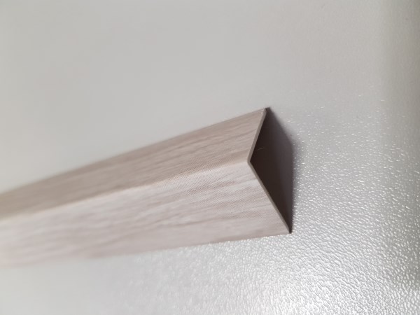 Kampas PVC apdailai išorinis Balintas Ąžuolas 20 x 20 mm 2,75 m