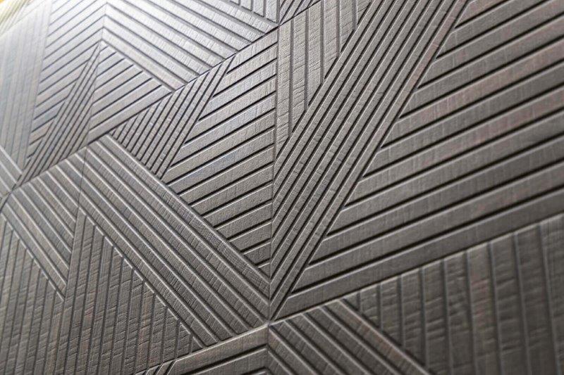 Akmens masės plytelės TANGRAM WOOD WALNUT, 44 x 44 cm