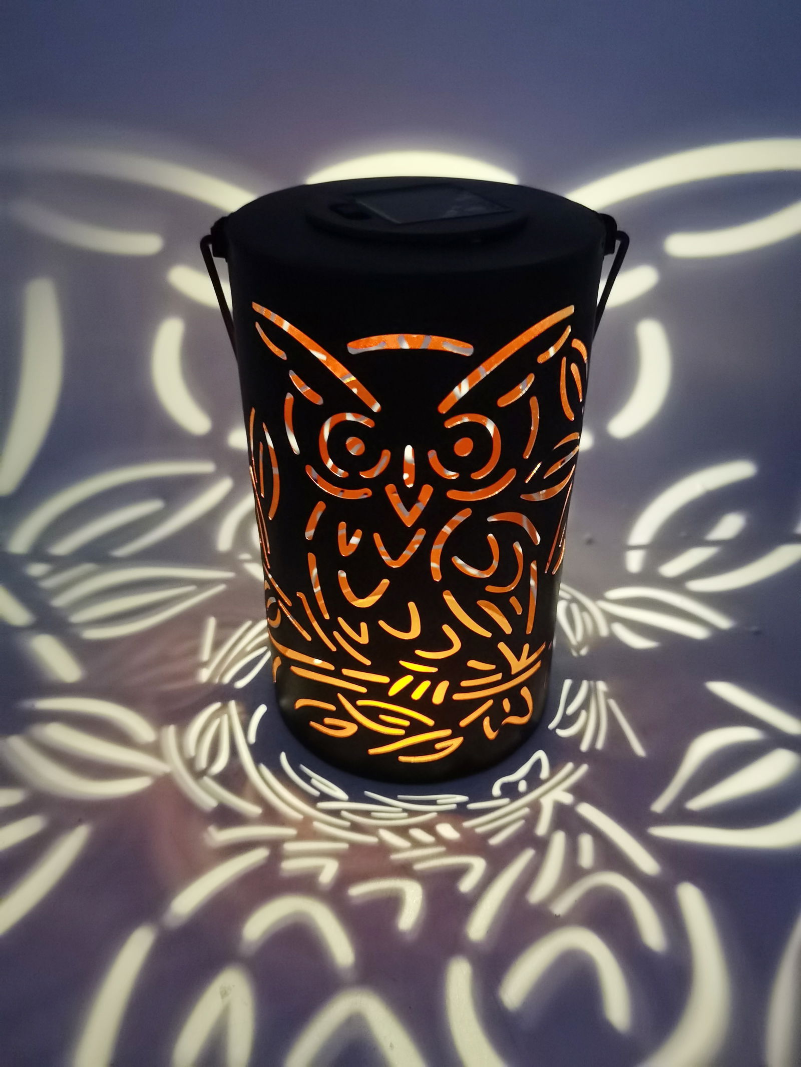 Pakabinamas LED Lauko žibintas OWL, IP44, įkraunamas saulės energija 11,5 x 20 cm