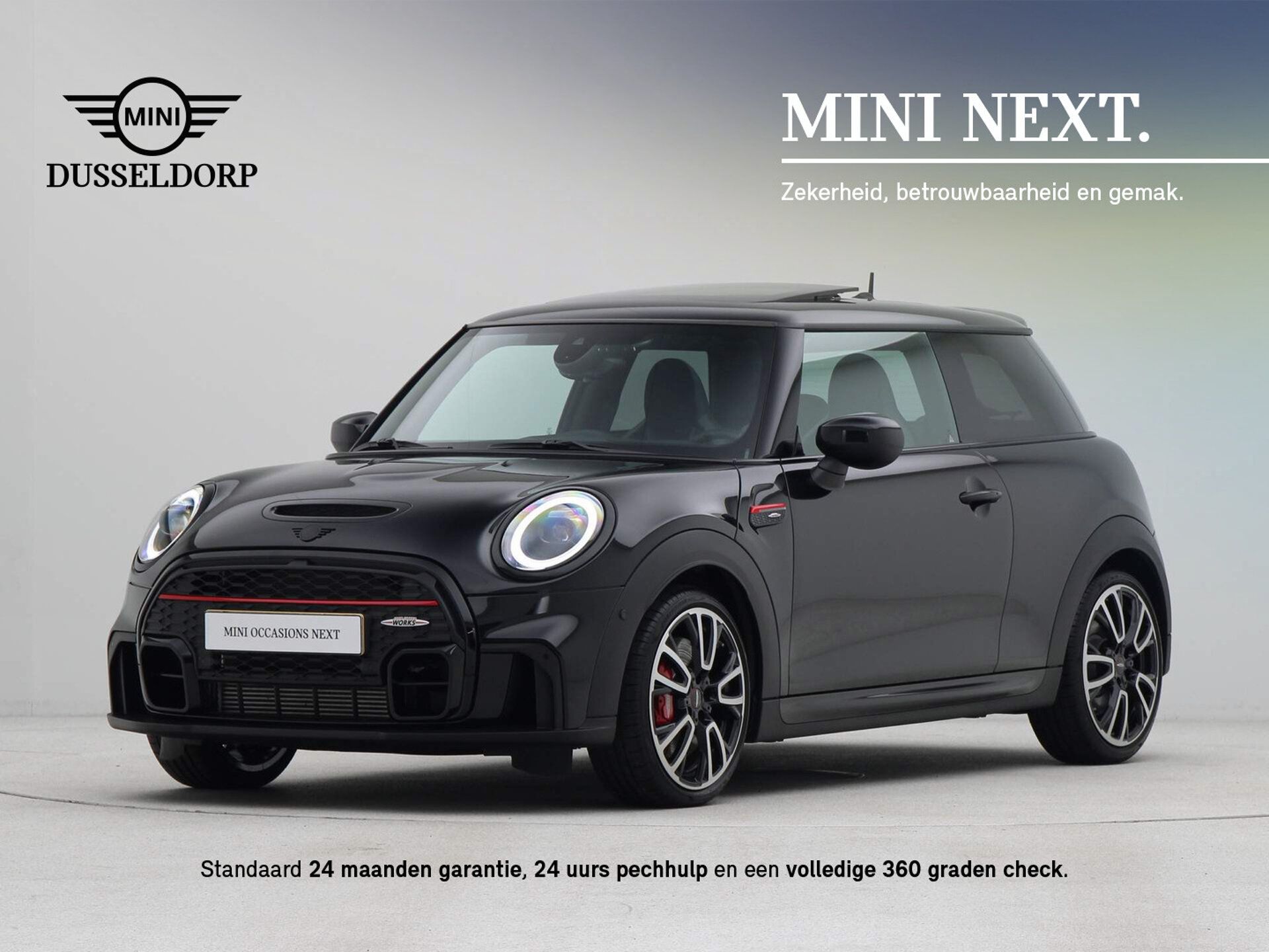 MINI John Cooper Works 2024 Juoda