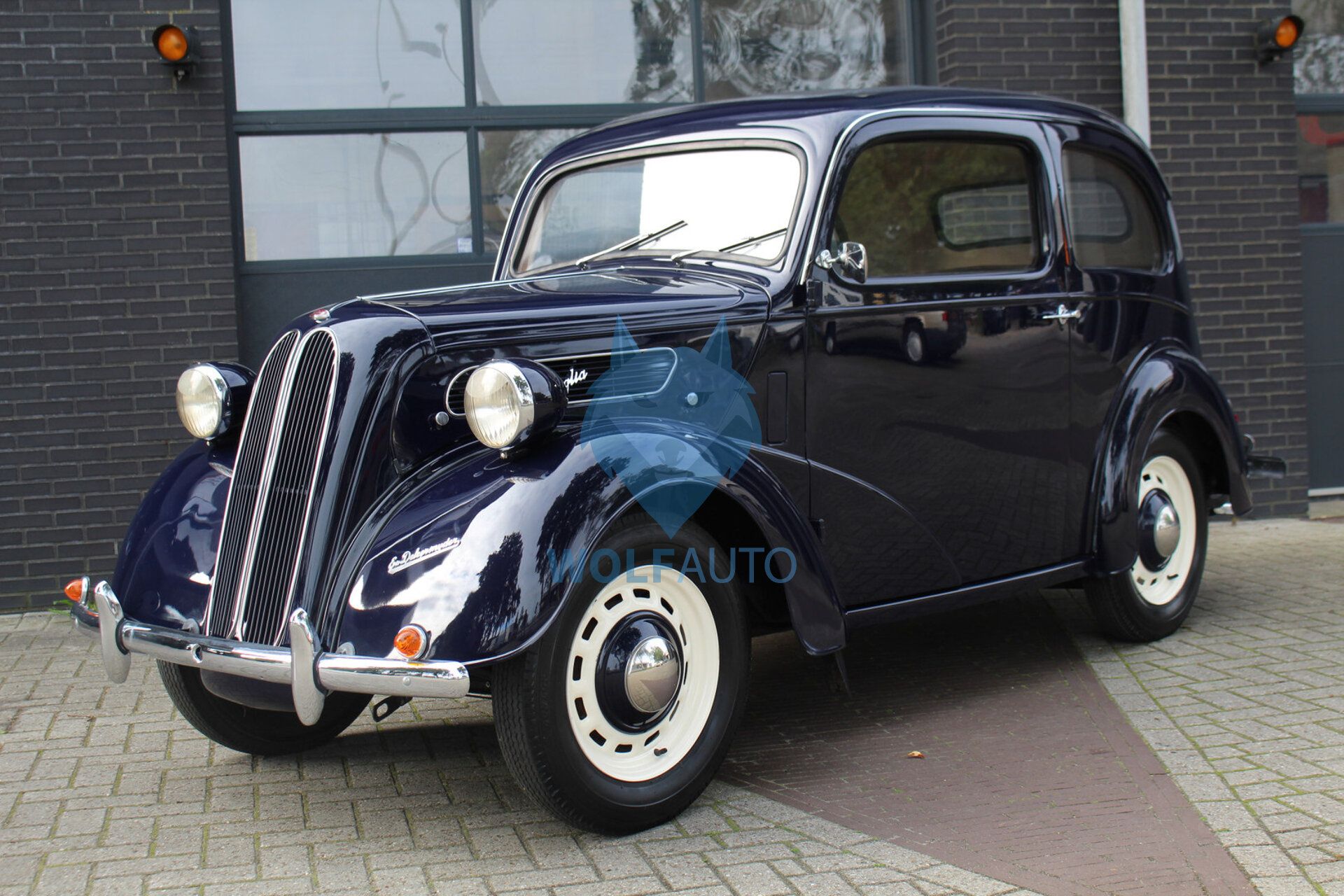 Ford Angila 1950 Mėlyna