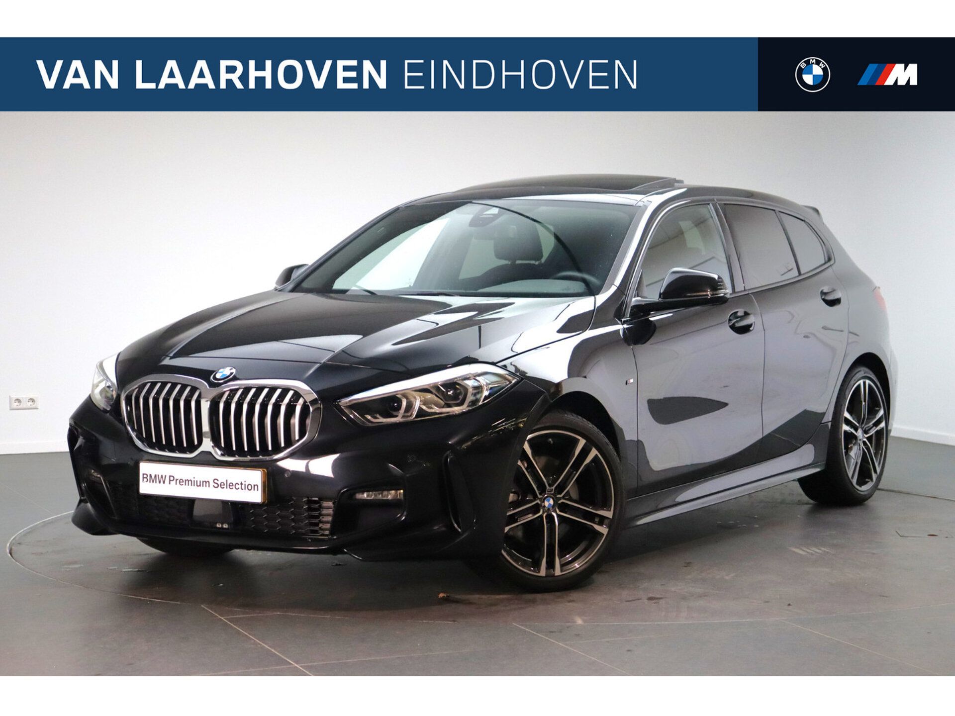 BMW 118 2024 Juoda