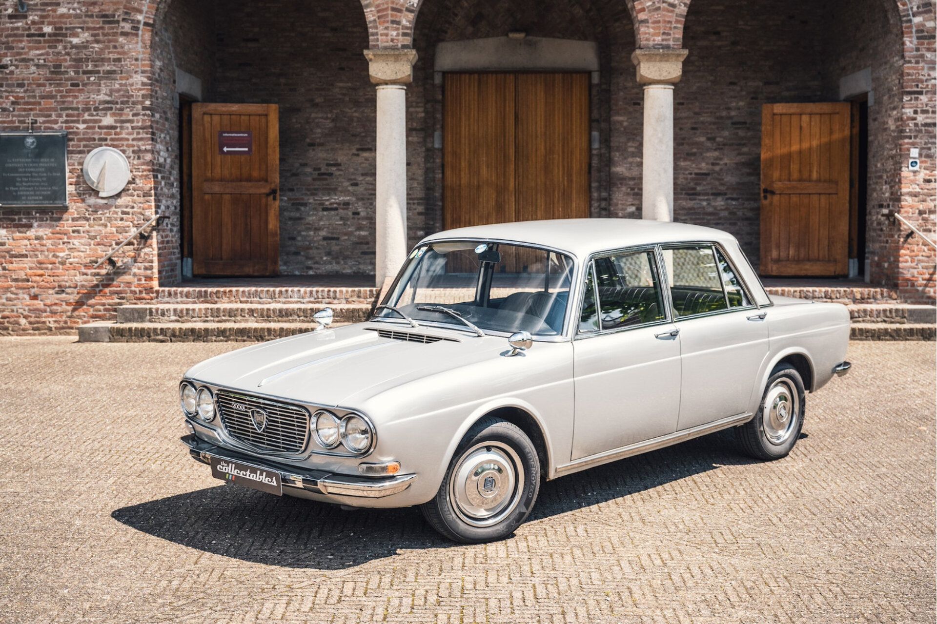 Lancia Flavia 1971 Pilka