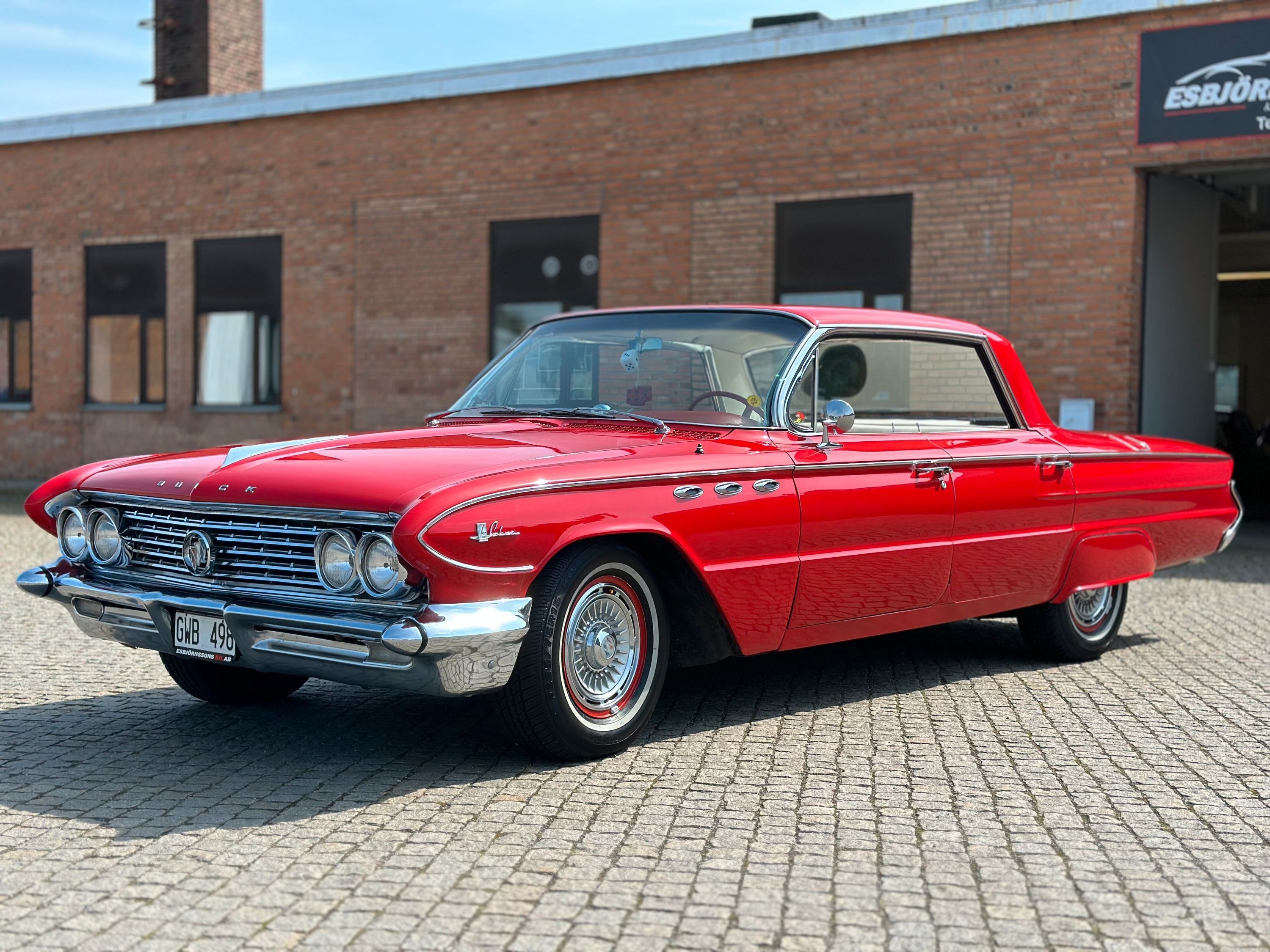 Buick Le Sabre 1961 Raudona