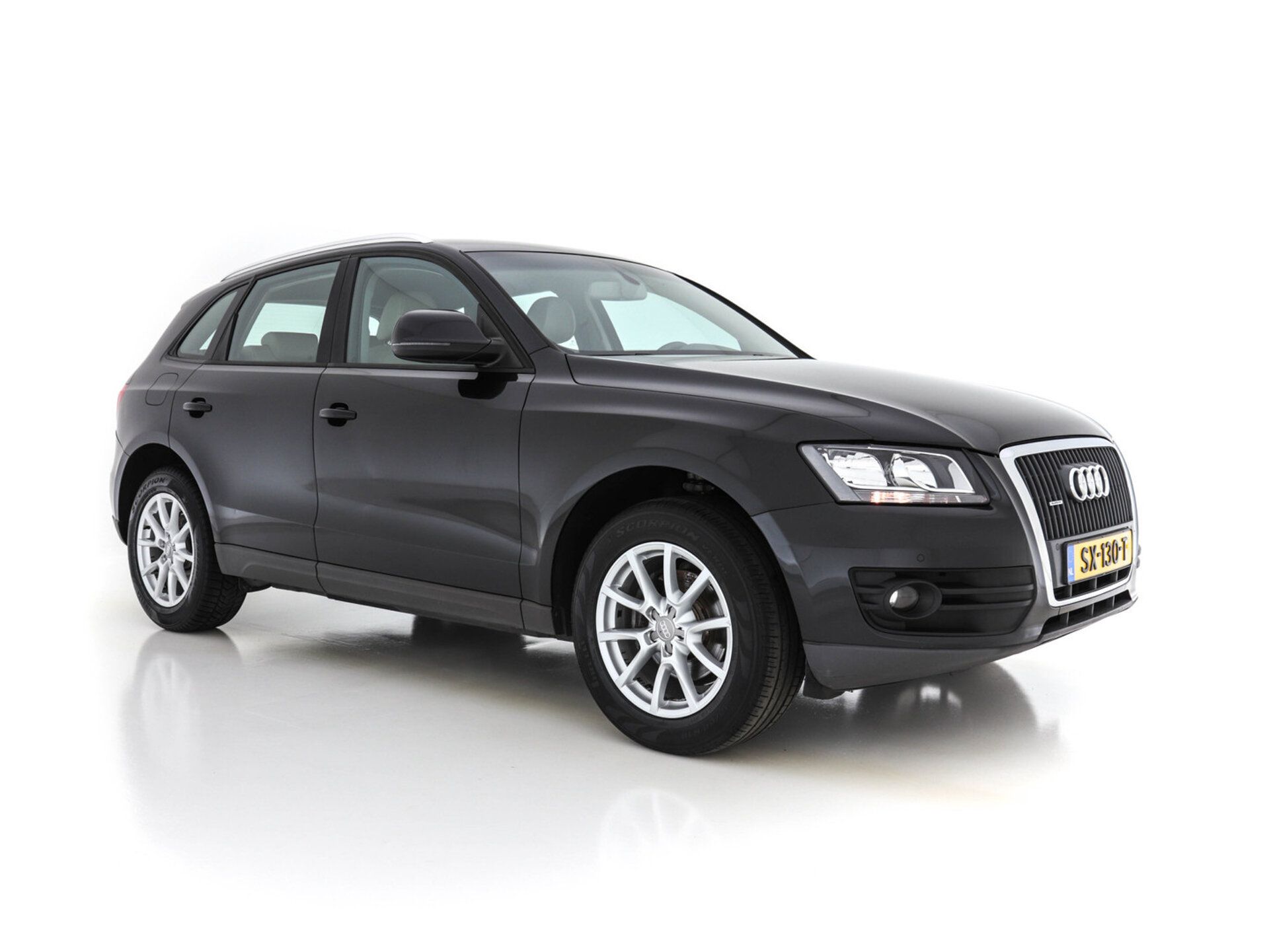 Audi Q5 2012 Juoda