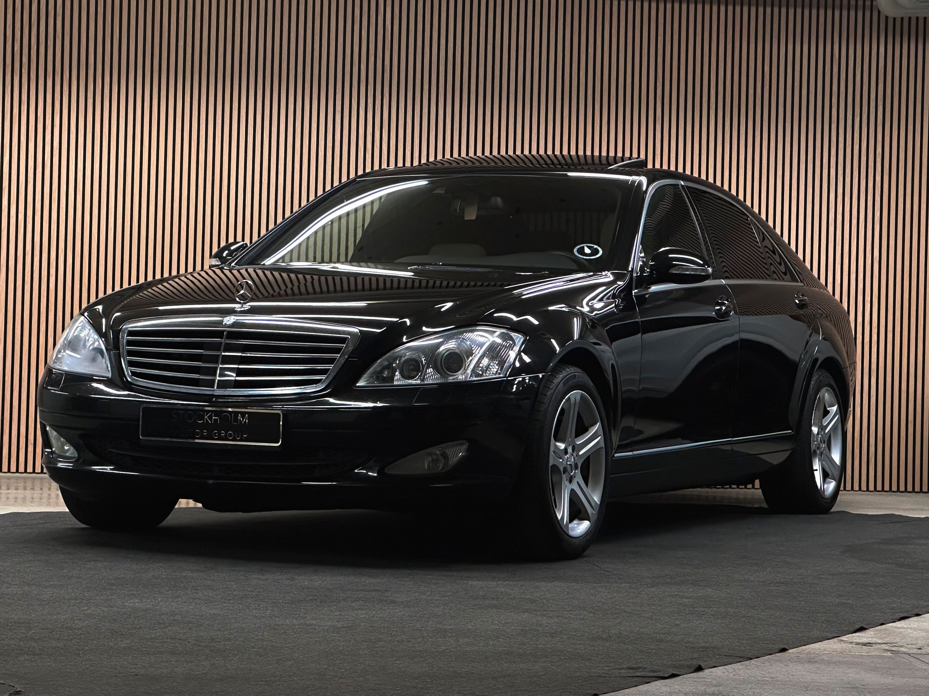 Mercedes-Benz S 320 2009 Juoda