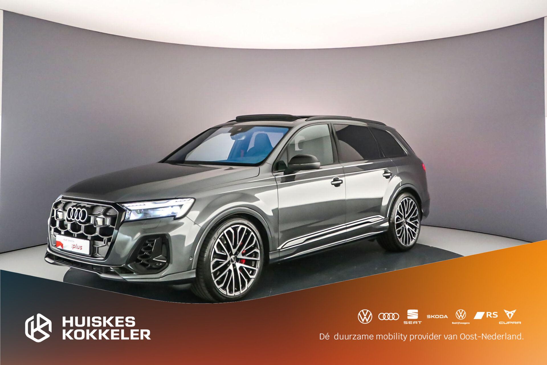 Audi SQ7 2024 Pilka