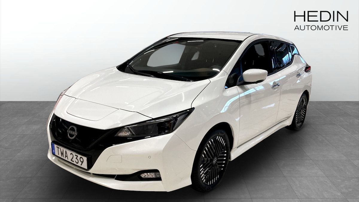 Nissan Leaf 2023 Balta