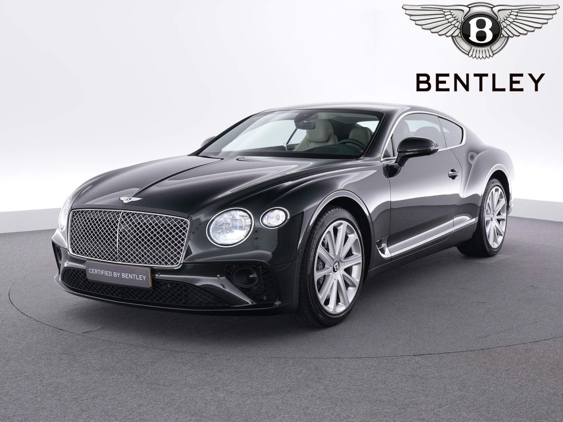 Bentley Continental GT 2022 Žalia