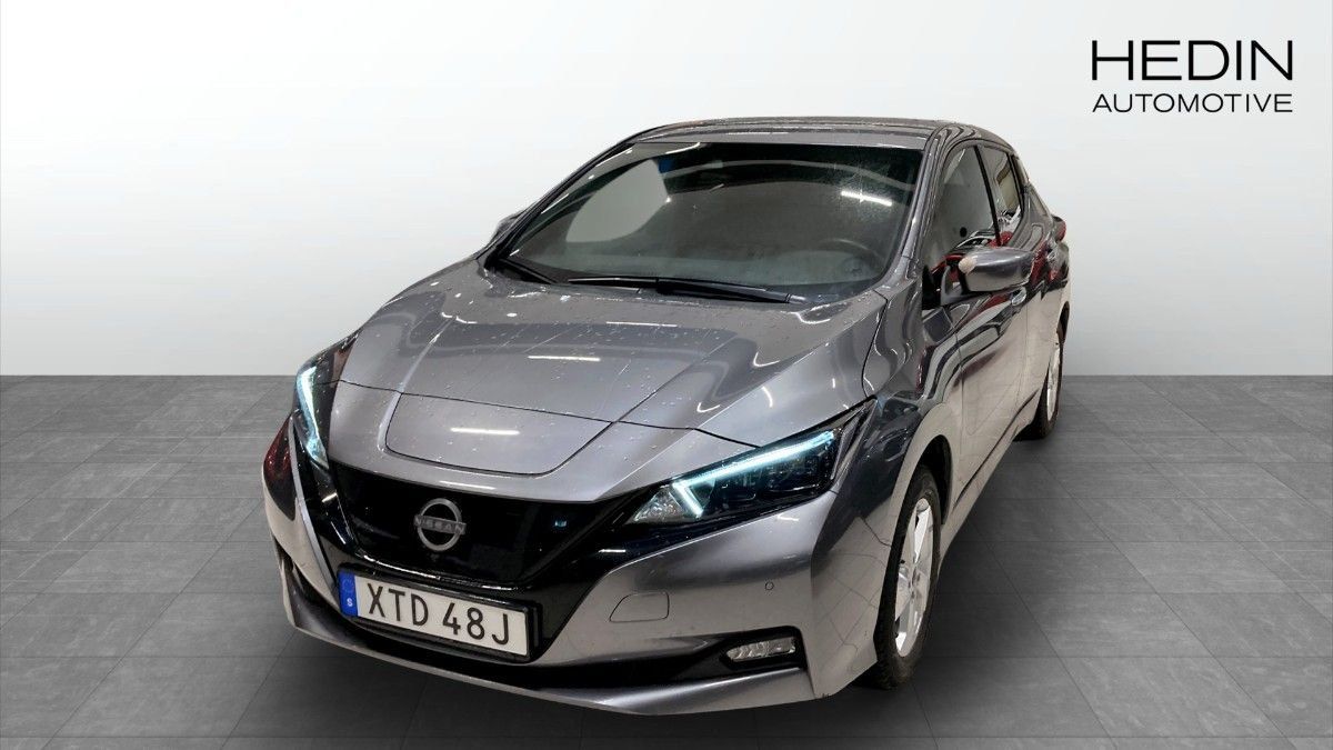 Nissan Leaf 2023 Pilka