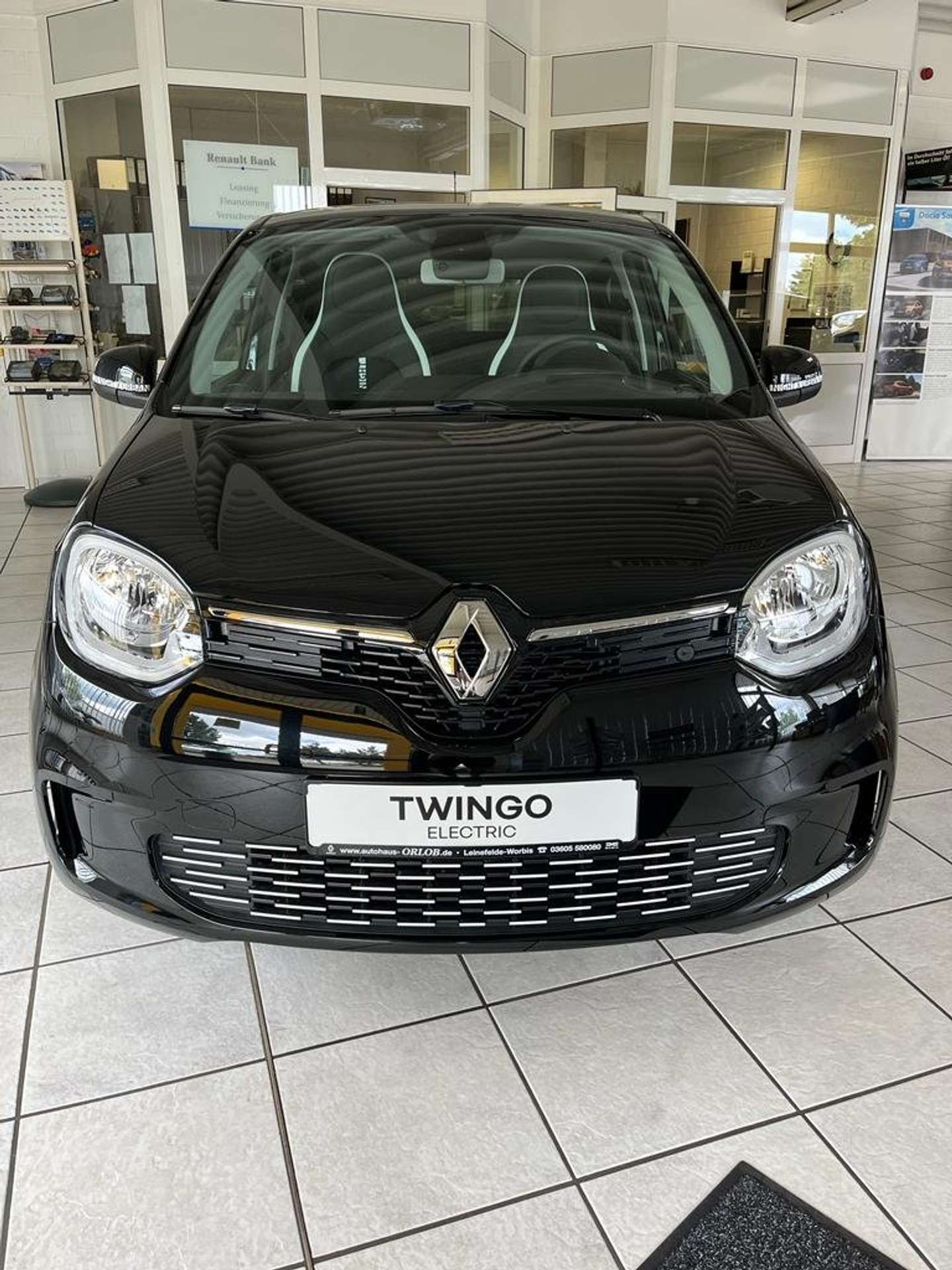 Renault Twingo 2023 Juoda