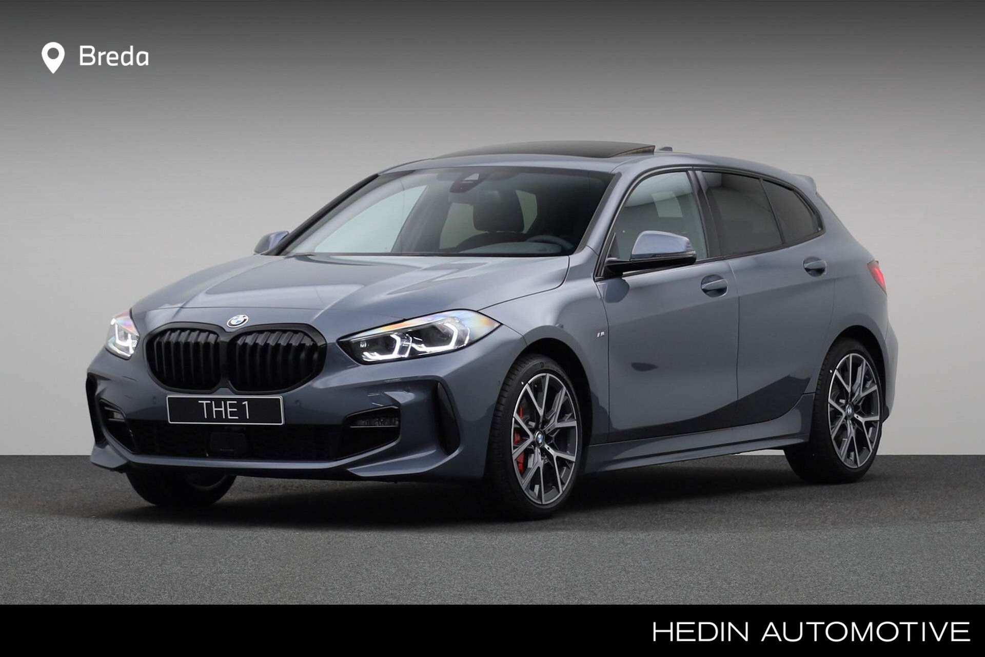 BMW 118 2024 Pilka