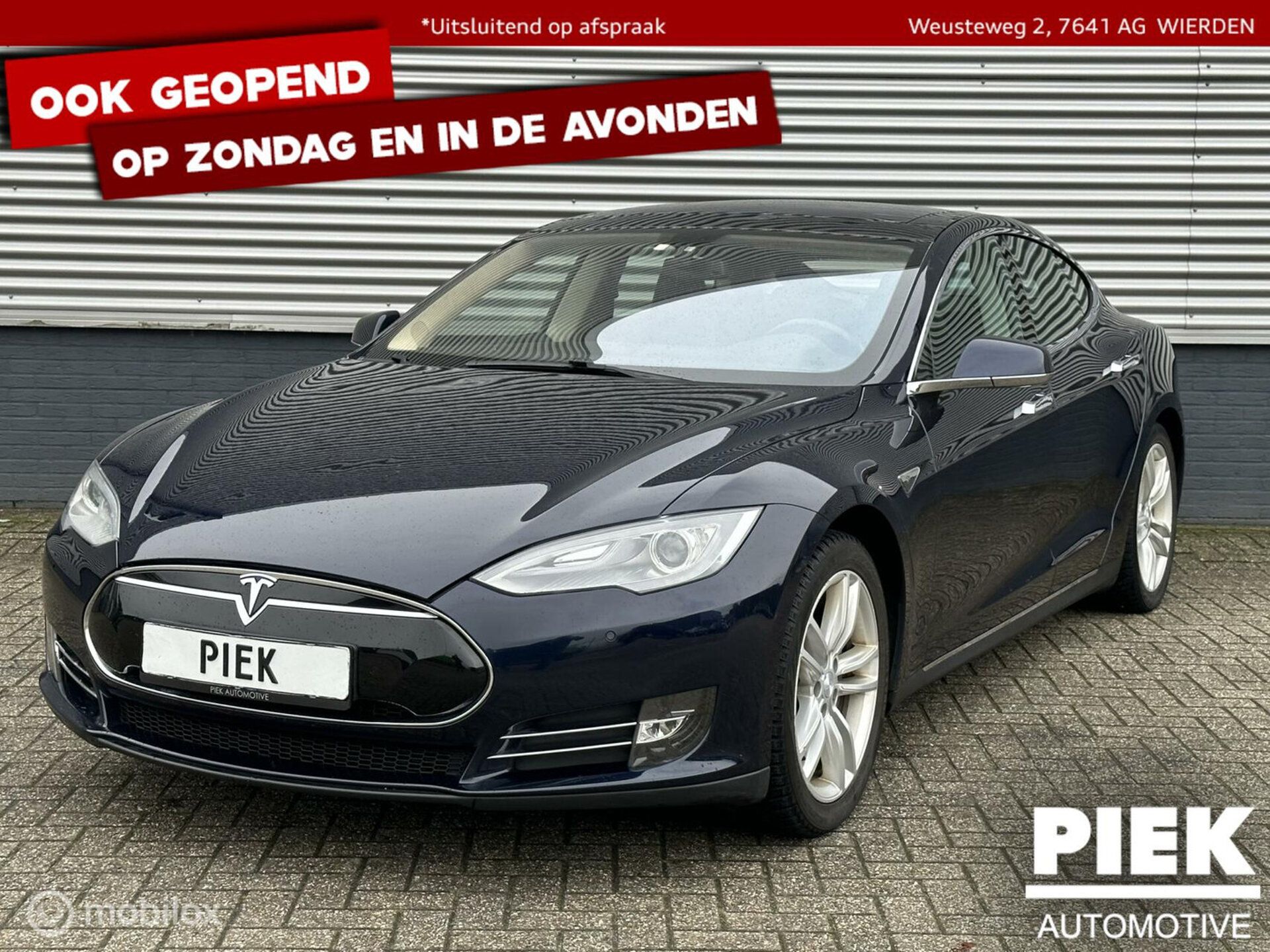 Tesla Model S 2014 Mėlyna