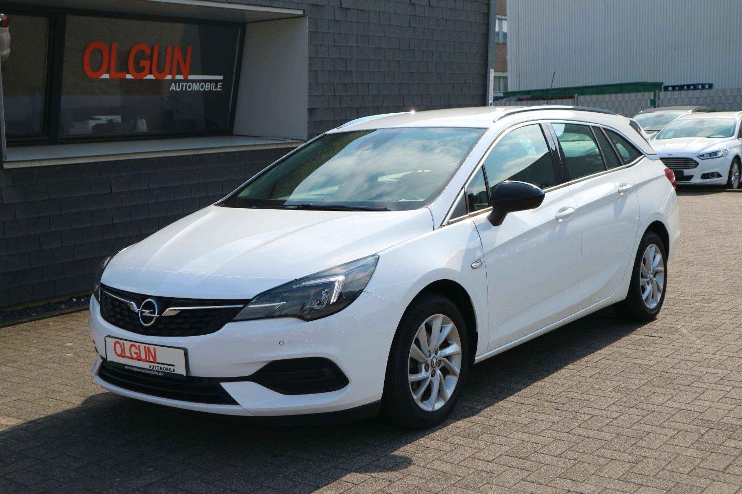 Opel Astra 2022 Balta