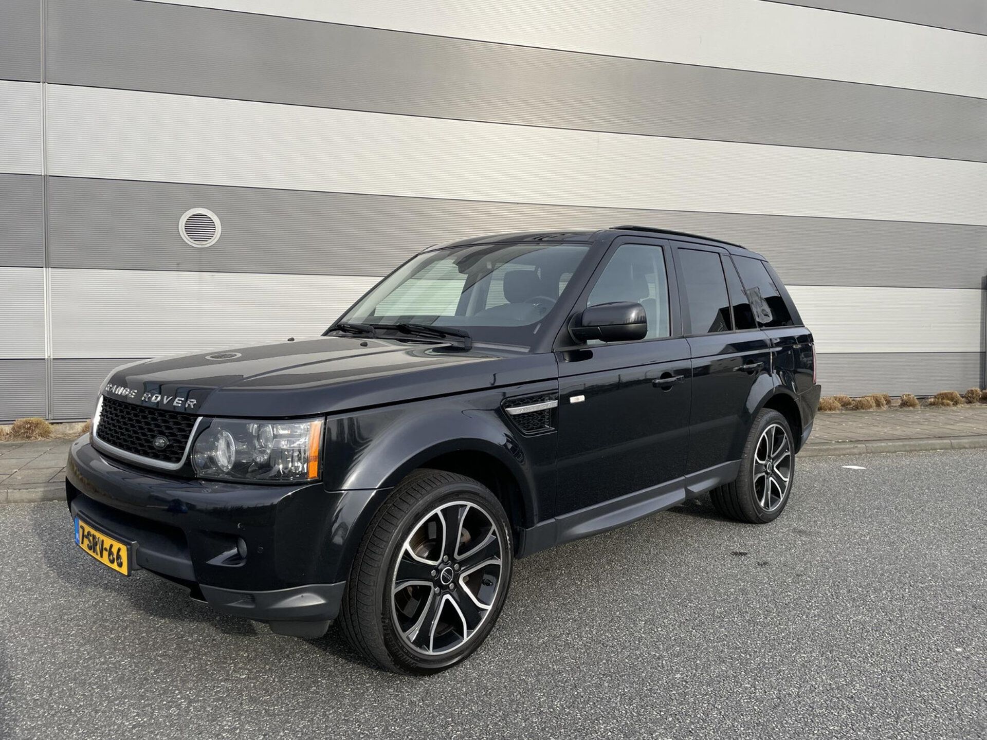 Land Rover Range Rover Sport 2012 Juoda
