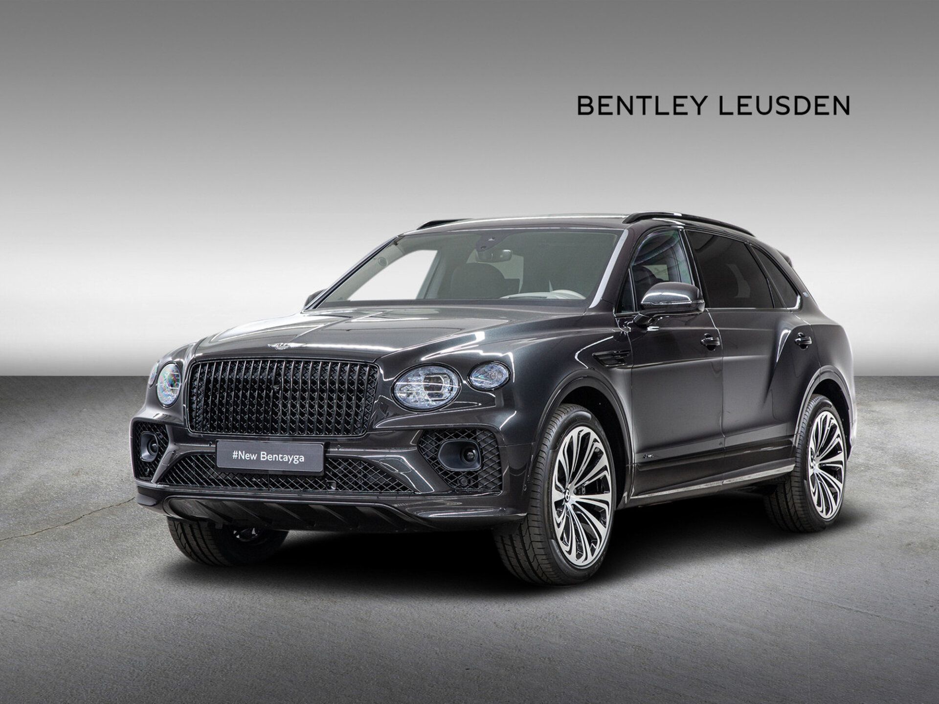 Bentley Bentayga 2024 Juoda