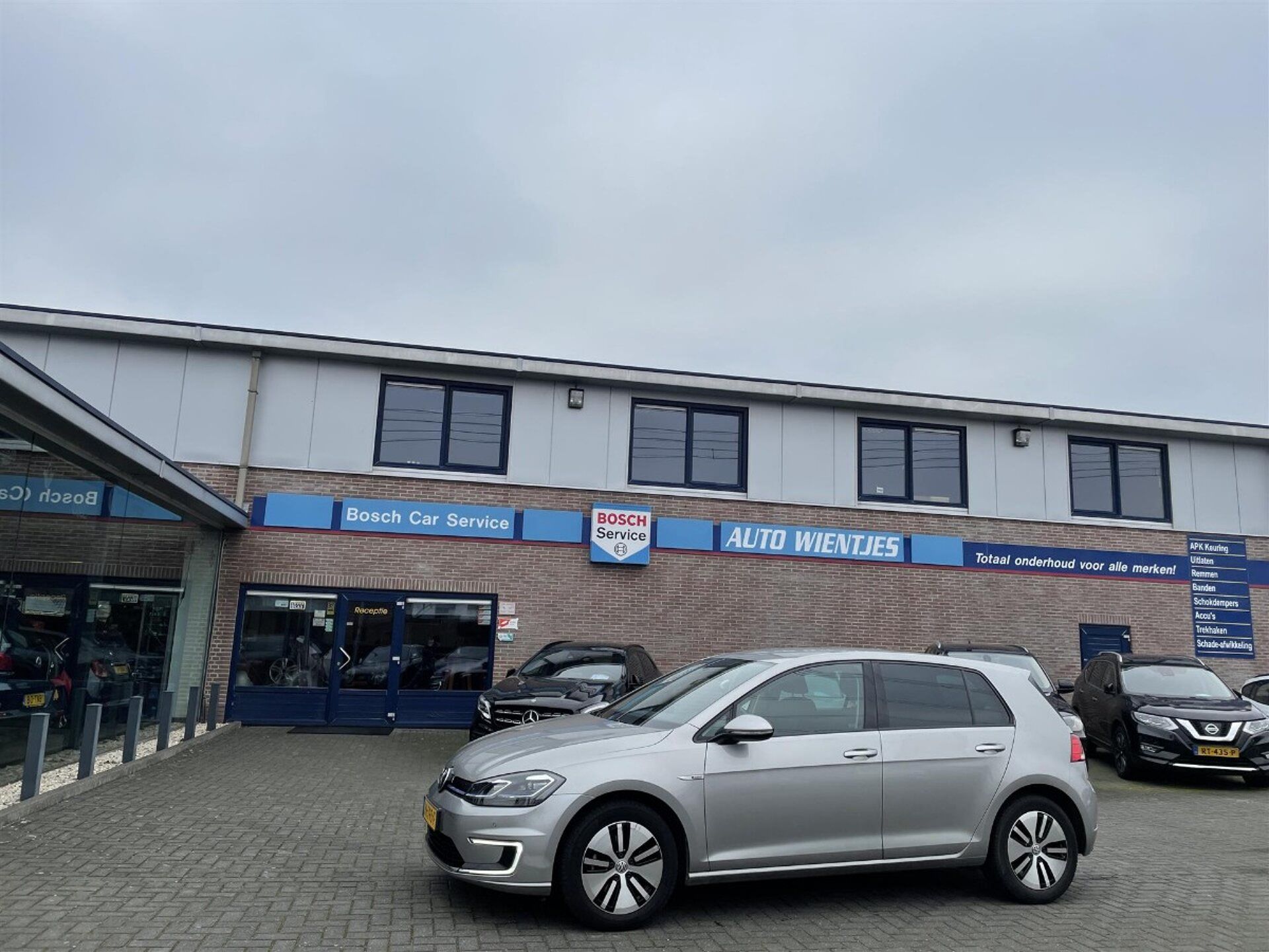 Volkswagen Golf 2018 Pilka