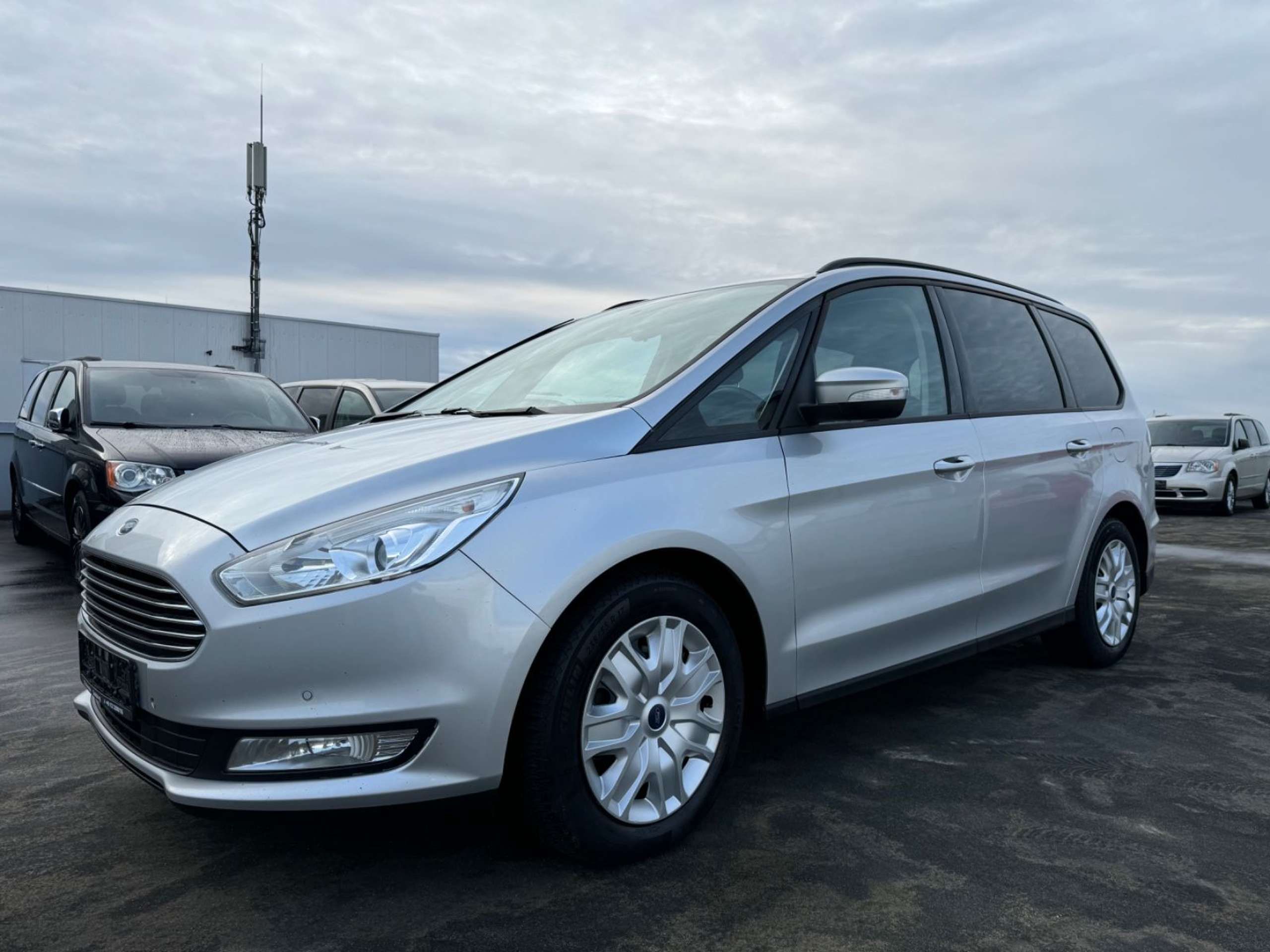 Ford Galaxy 2017 Sidabrinė