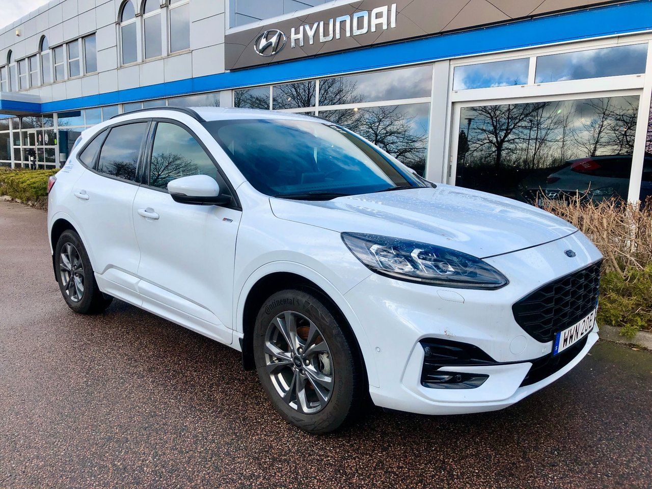 Ford Kuga 2023 Balta