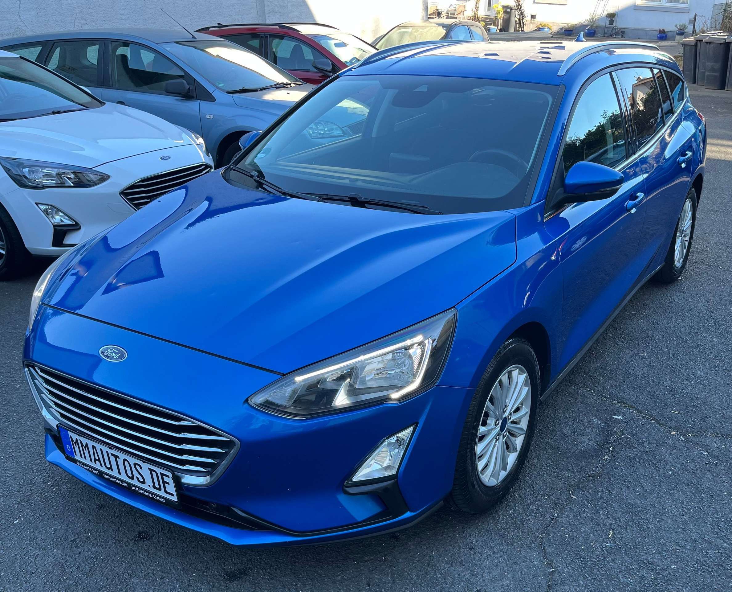 Ford Focus 2021 Mėlyna