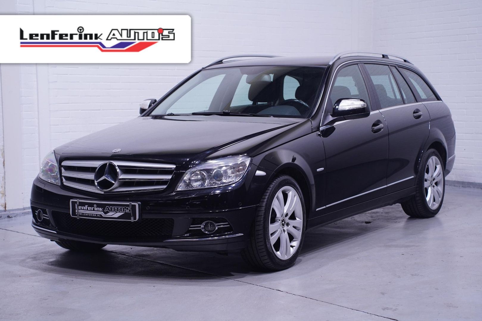 Mercedes-Benz C 220 2008 Juoda