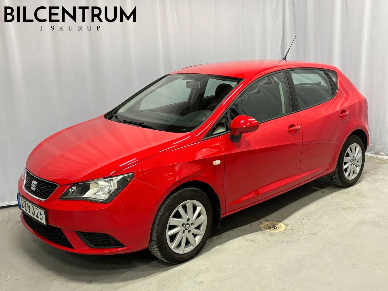 Seat Ibiza 2015 Raudona