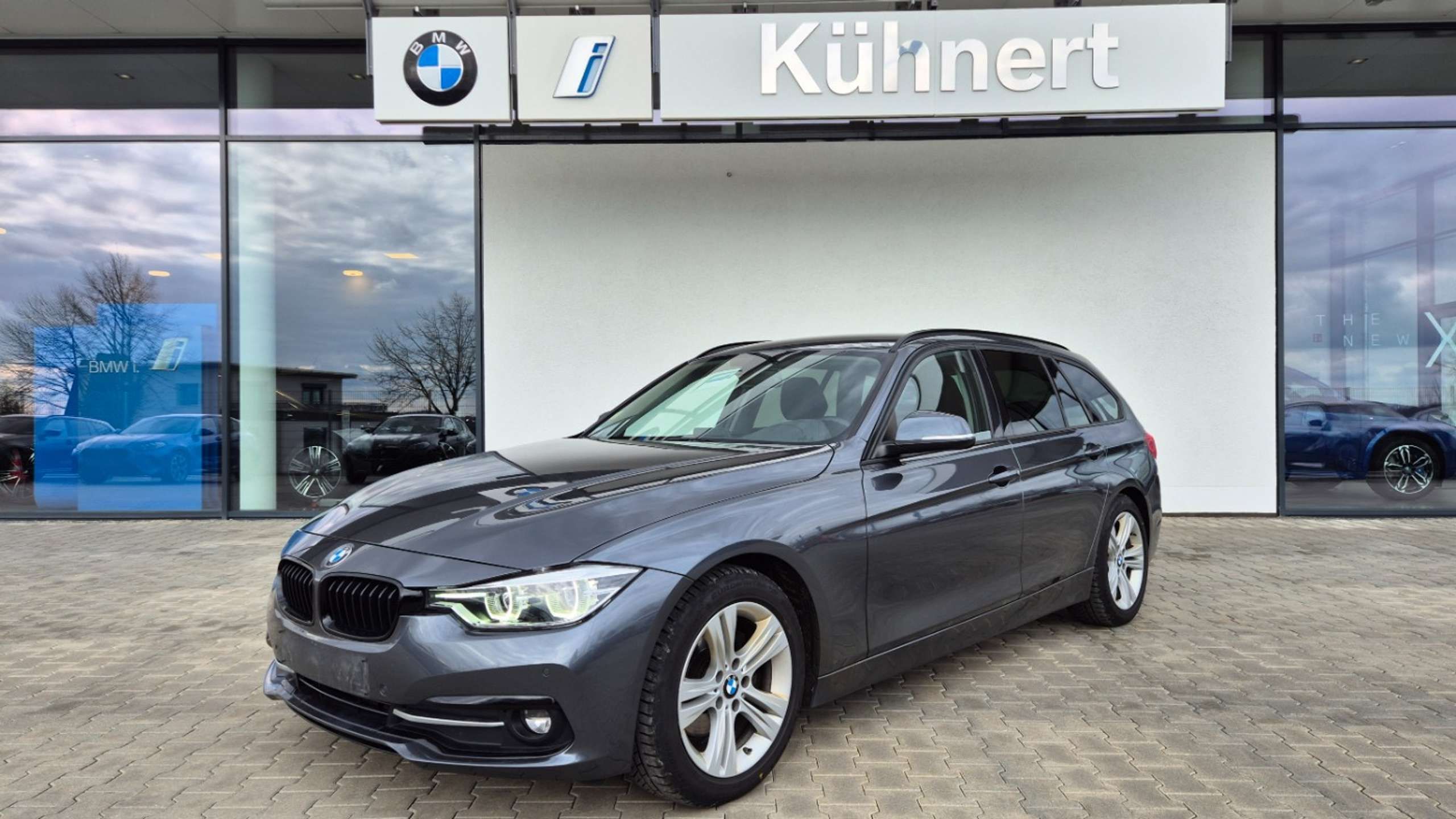 BMW 320 2019 Pilka