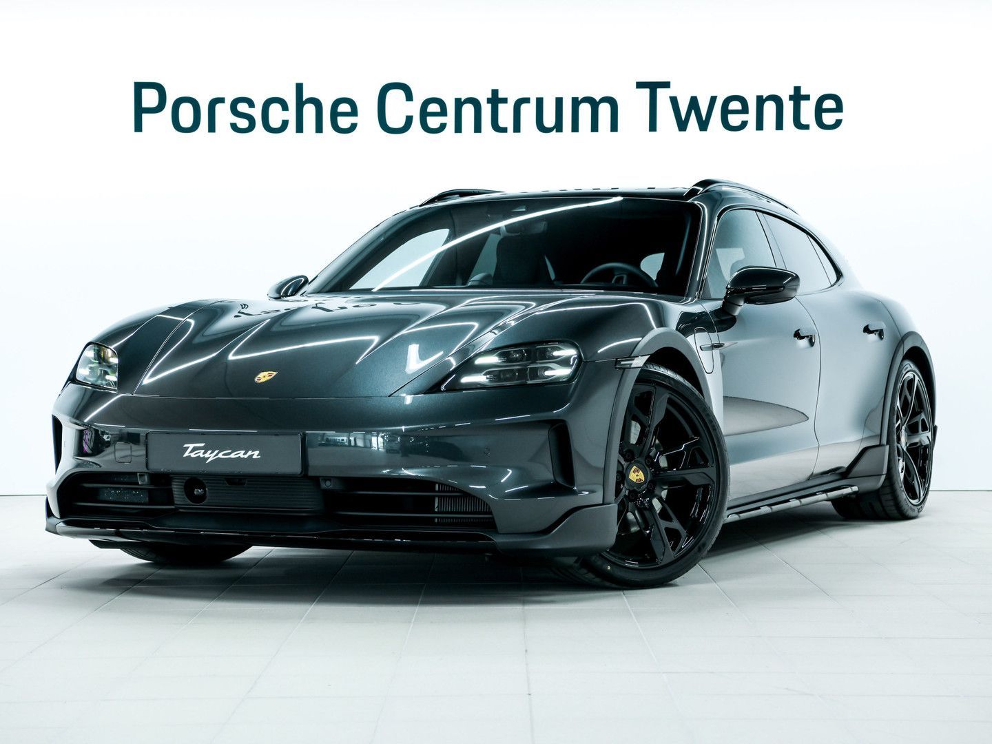 Porsche Taycan 2024 Pilka