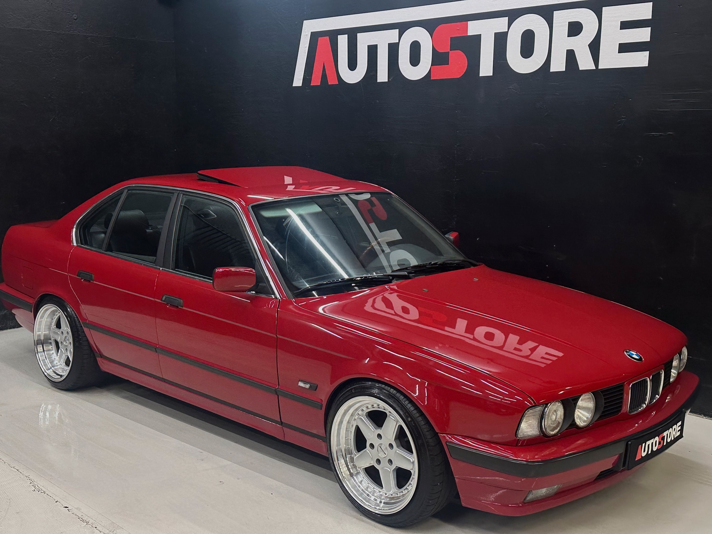BMW 518 1992 Raudona