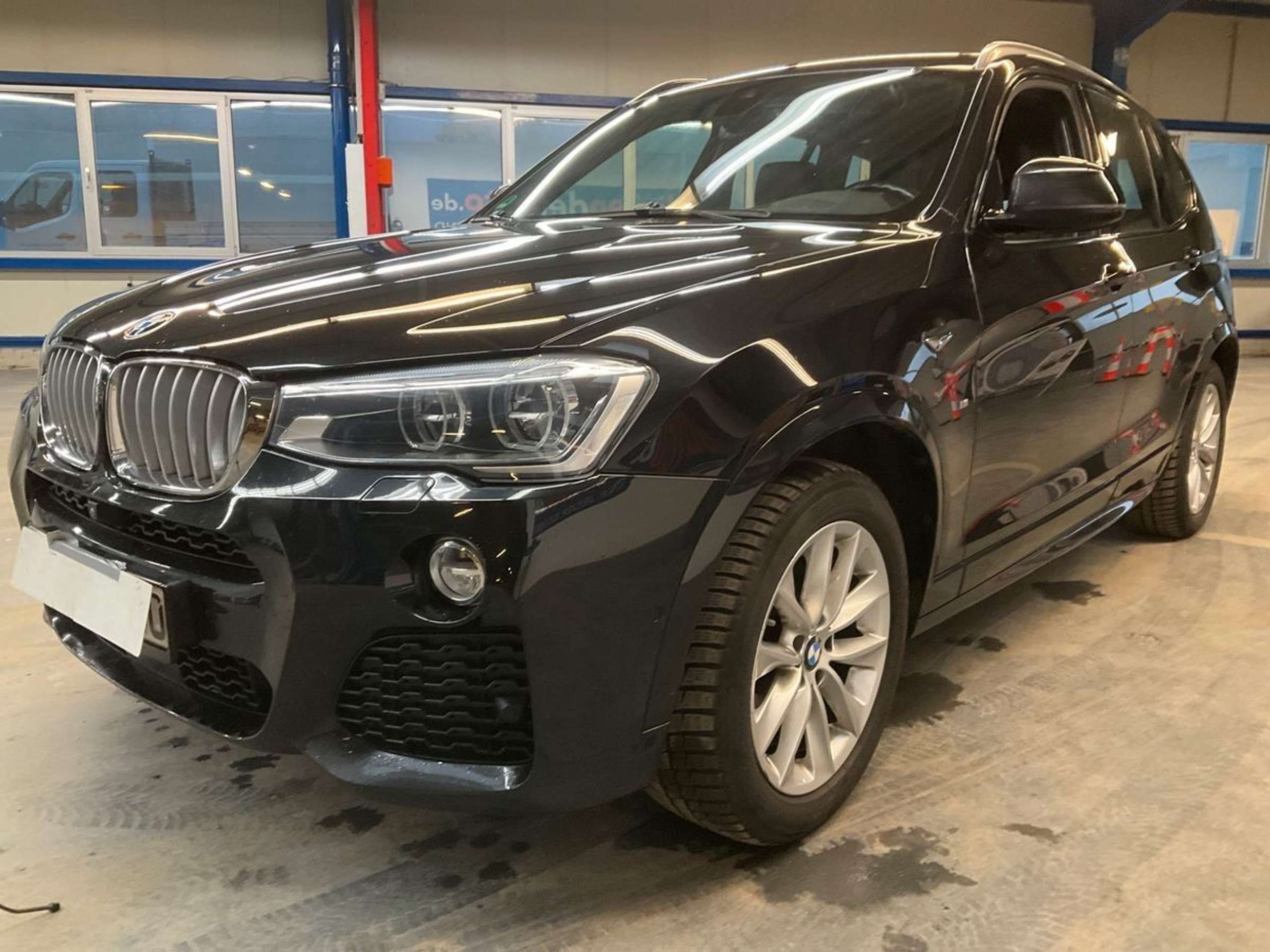 BMW X3 2016 Juoda