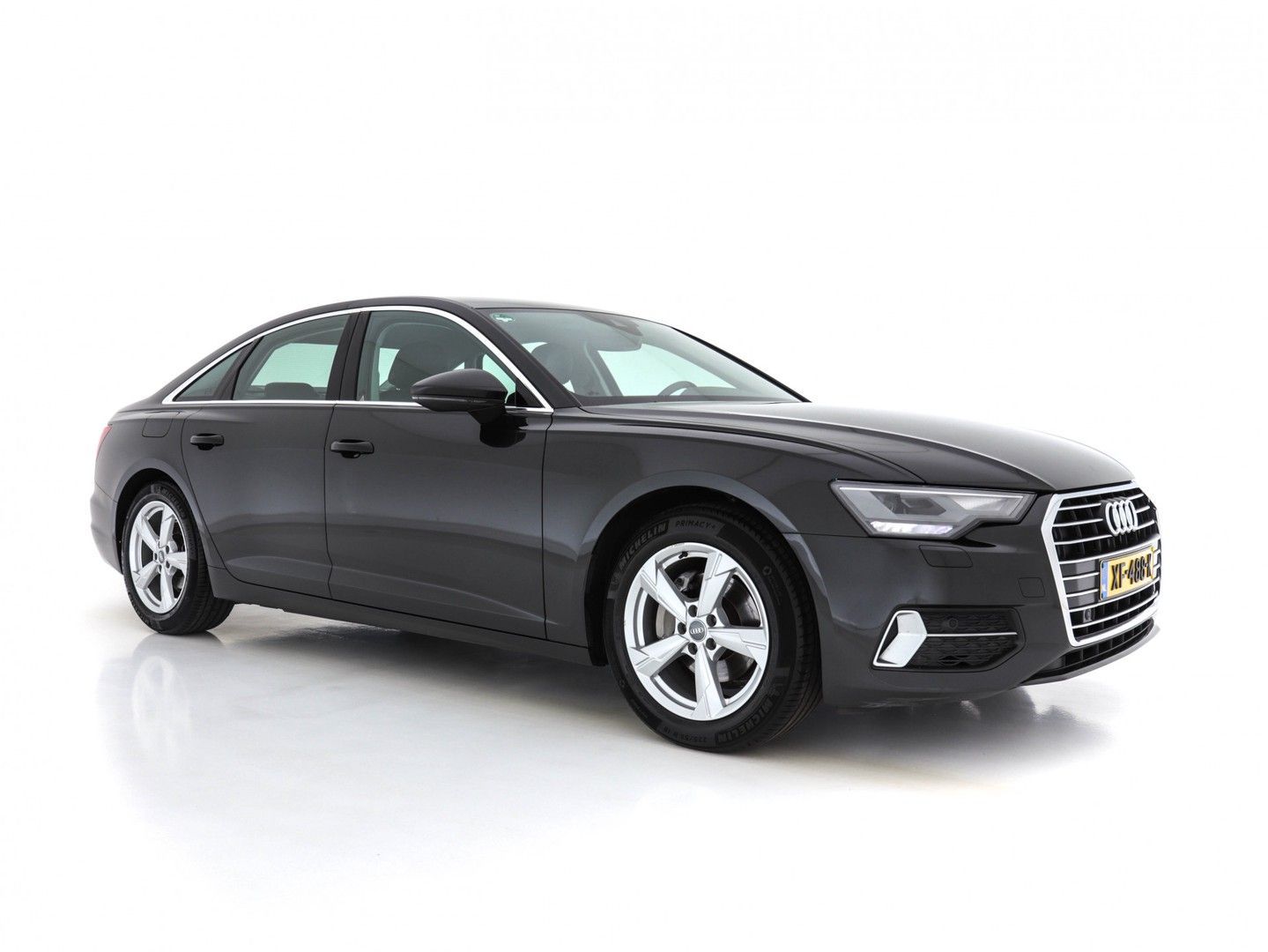 Audi A6 2018 Pilka
