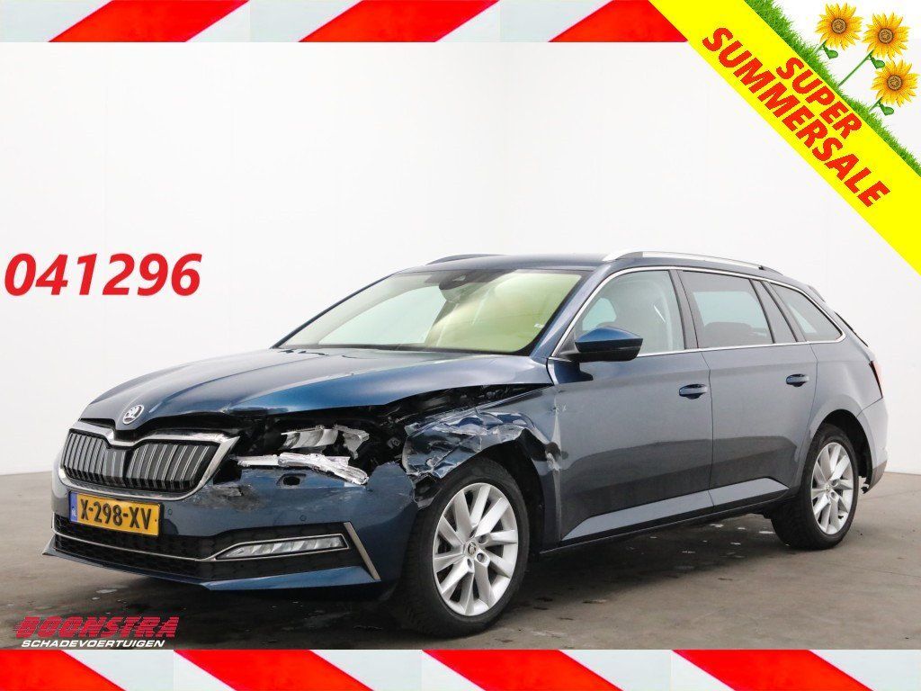 Skoda Superb 2024 Mėlyna