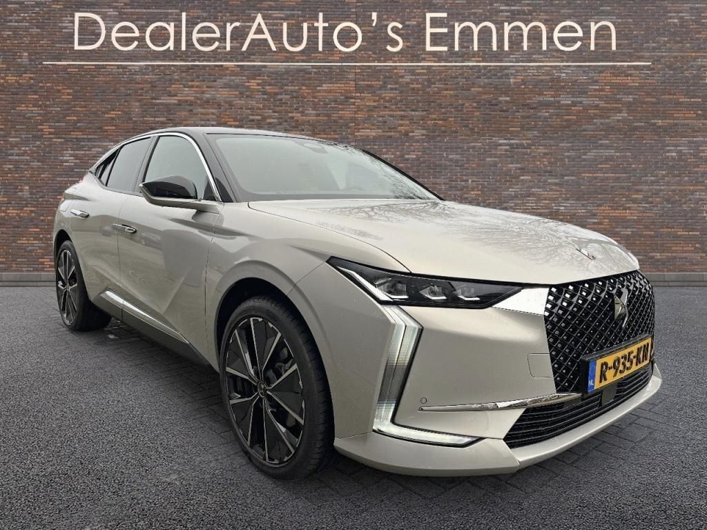 DS Automobiles DS4 2022 Pilka
