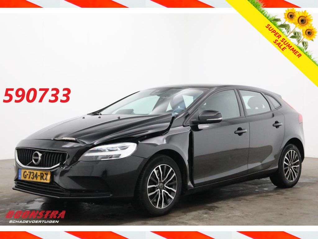 Volvo V40 2019 Juoda