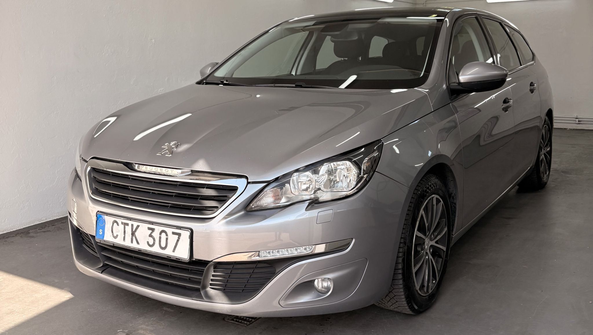 Peugeot 308 2014 Pilka