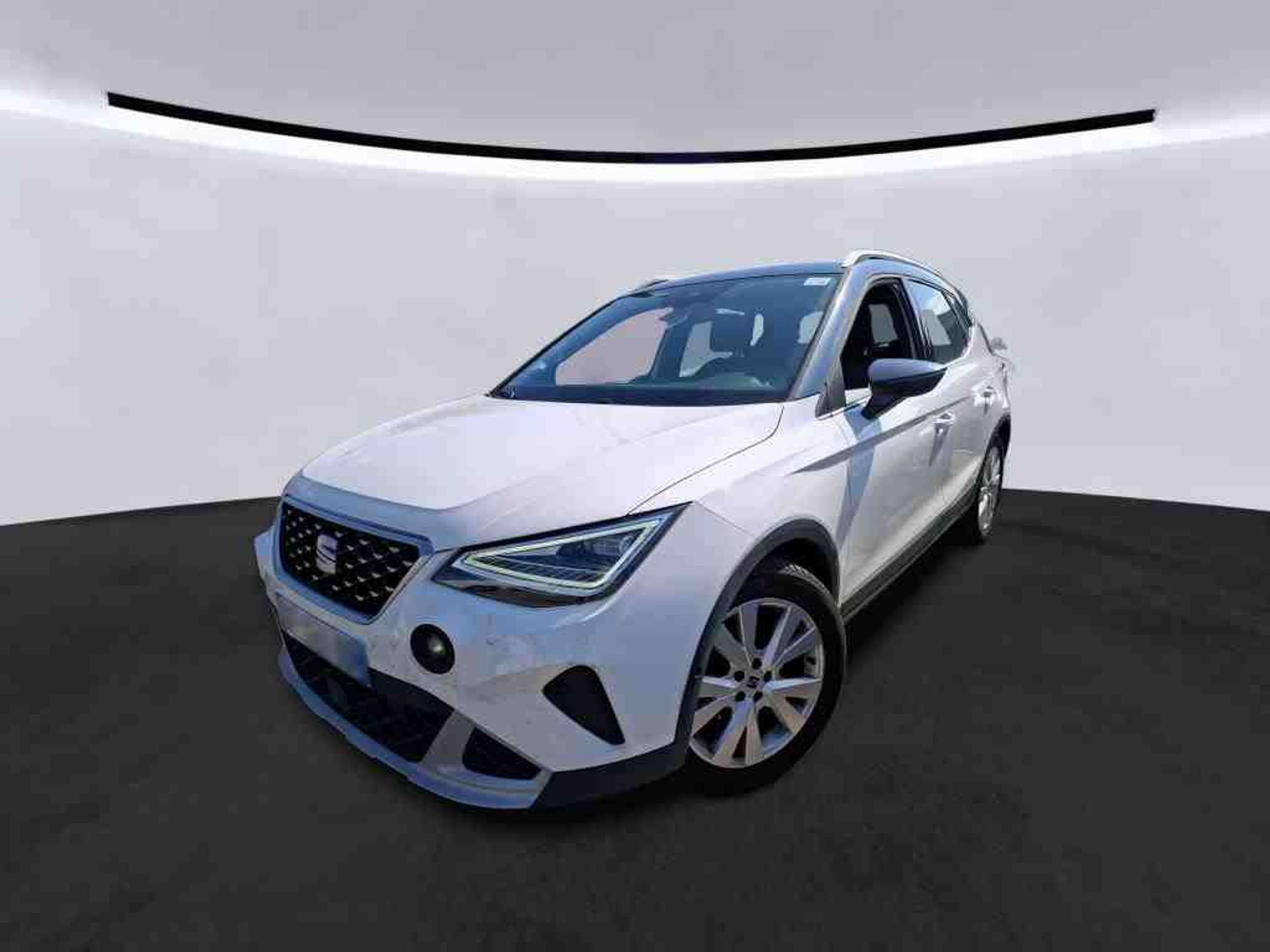 Seat Arona 2022 Balta