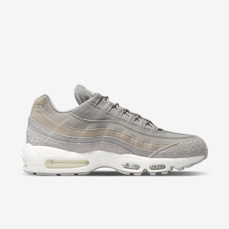 Nike Air Max 95 SE - Dydis 43 (DV2218-001 Nike Air Max batai)