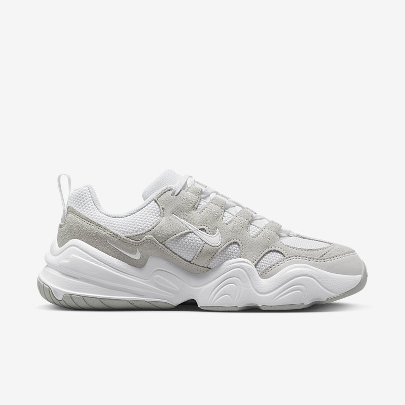 Nike Wmns Tech Hera - Dydis 38.5 (DR9761-100 Laisvalaikio batai)