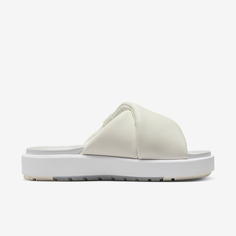 Jordan Wmns Sophia Slide - Dydis 35.5 (DO8863-011 Šlepetės)