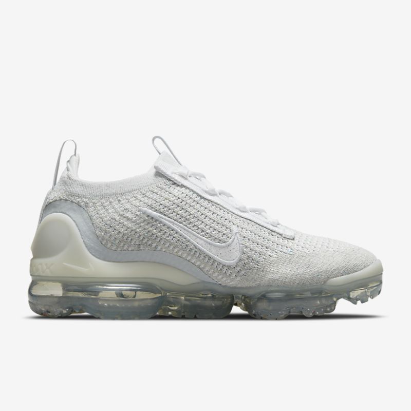 Nike Wmns Air Vapormax 2021 FK - Dydis 38 (DC4112-100 Laisvalaikio batai)