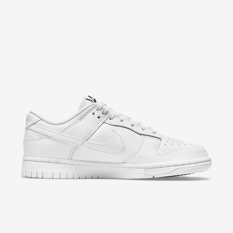 Nike Wmns Dunk Low Triple White - Dydis 38.5 (DD1503-109 Laisvalaikio batai)