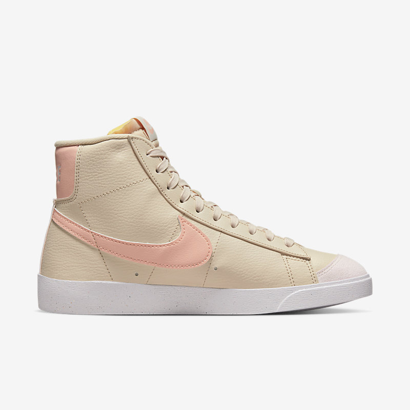 Nike WMNS Blazer Mid '77 - Dydis 36 (FB0780-100 Laisvalaikio batai)