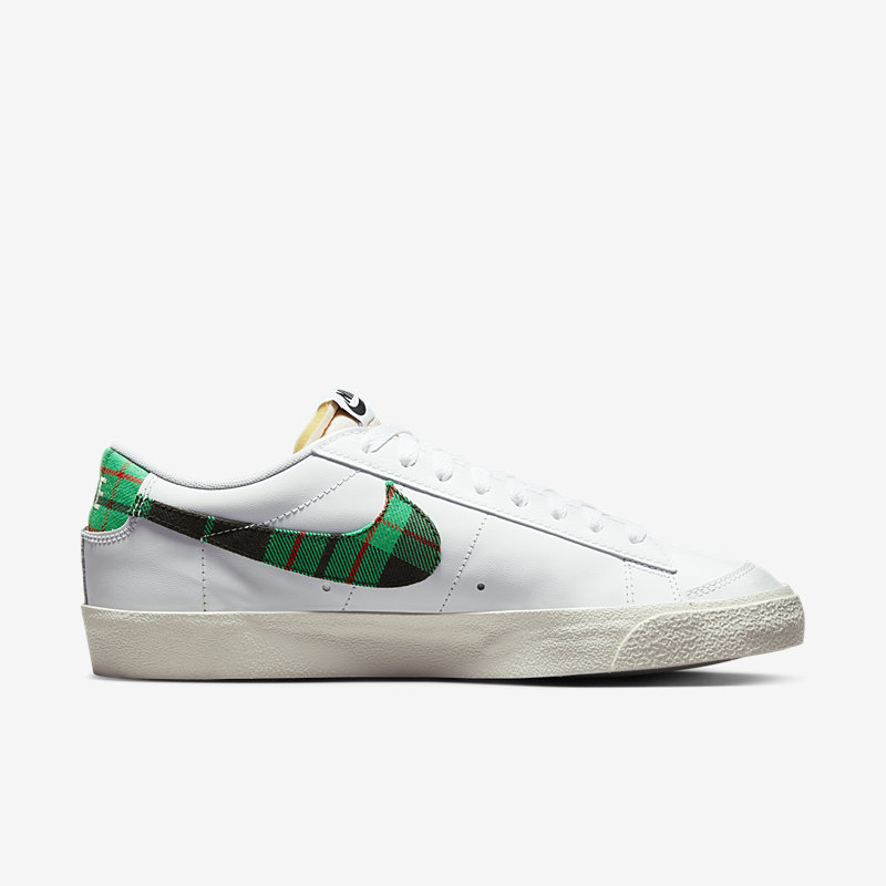 Nike Blazer Low 77 Premium - Dydis 39 (DV0801-100 Laisvalaikio batai)