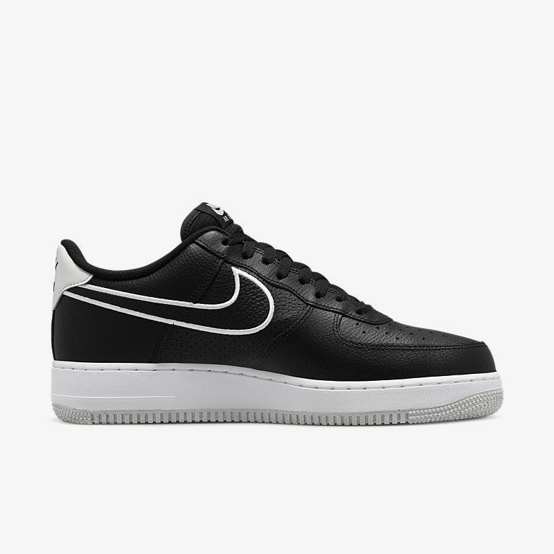 Nike Air Force 1 '07 - Dydis 45 (FJ4211-001 Laisvalaikio batai)