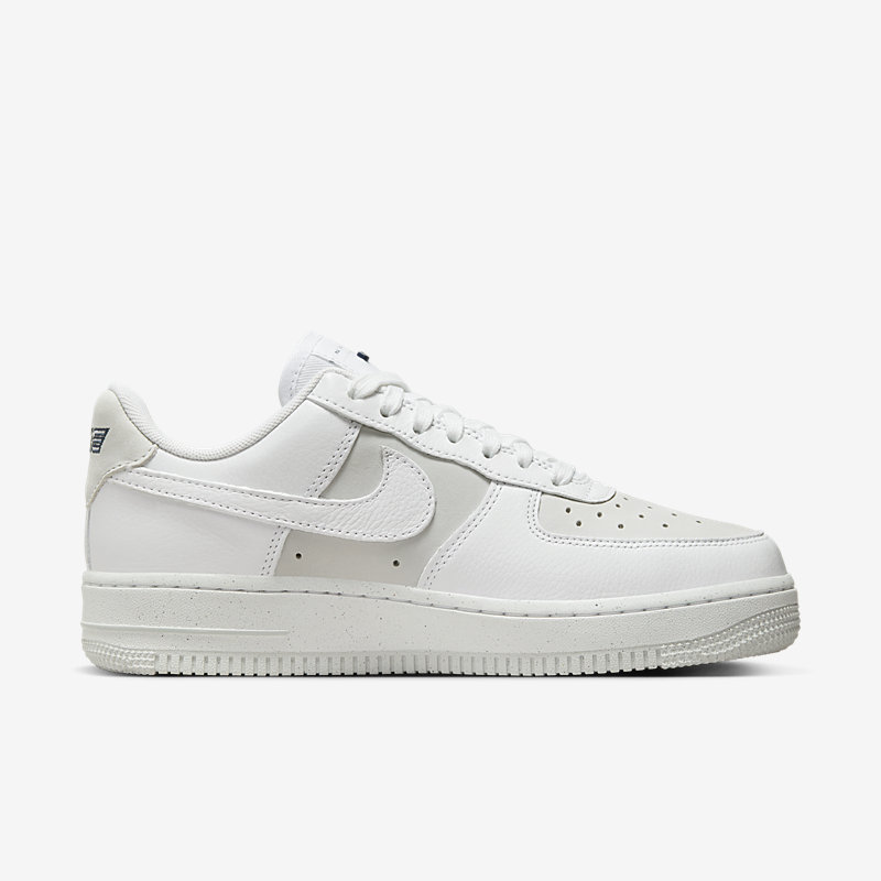 Nike Air Force 1 '07 LX  - Dydis 35.5 (DZ2708-102 Laisvalaikio batai)