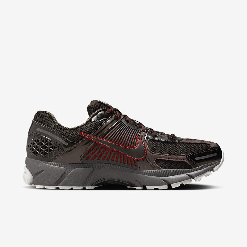 Nike Zoom Vomero 5 - Dydis 40.5 (FN3420-200 Laisvalaikio batai)