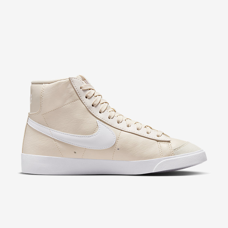 Nike Wmns Blazer Mid '77 - Dydis 36 (DQ4124-106 Laisvalaikio batai)