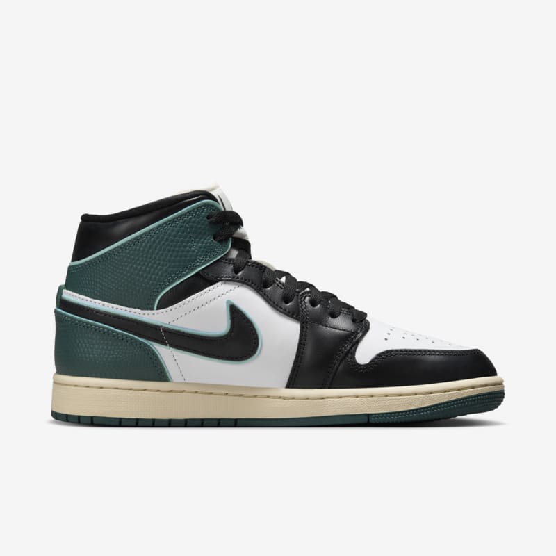 Air Jordan 1 Mid SE White/Light Dew/Oxidised Green/Black - Dydis 40 (FQ7818-100 Laisvalaikio batai)