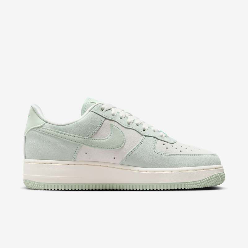 Nike Air Force 1 '07 SE  - Dydis 39 (HQ1497-099 Laisvalaikio batai)